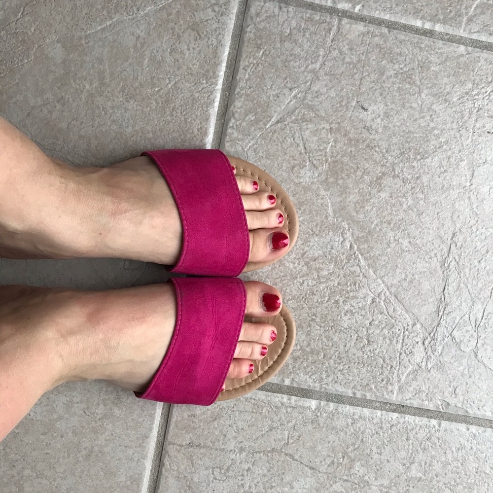 Sandals - Picture 2 of 3